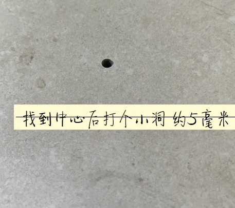 哈巴河瓷砖空鼓维修公司专业解答在瓷砖铺贴过程中，如果砂料搅拌不均匀，将会带来以下问题